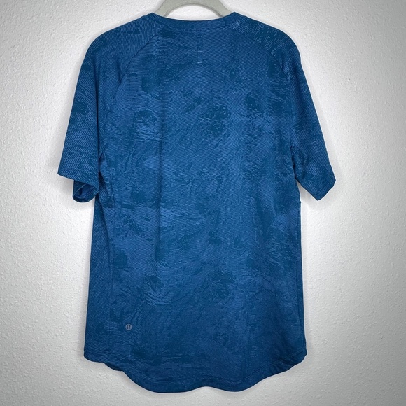 Lululemon Drysense Training Short-Sleeve Shirt, Marble Map Jac Blue, Sz: Medium - Picture 3 of 10